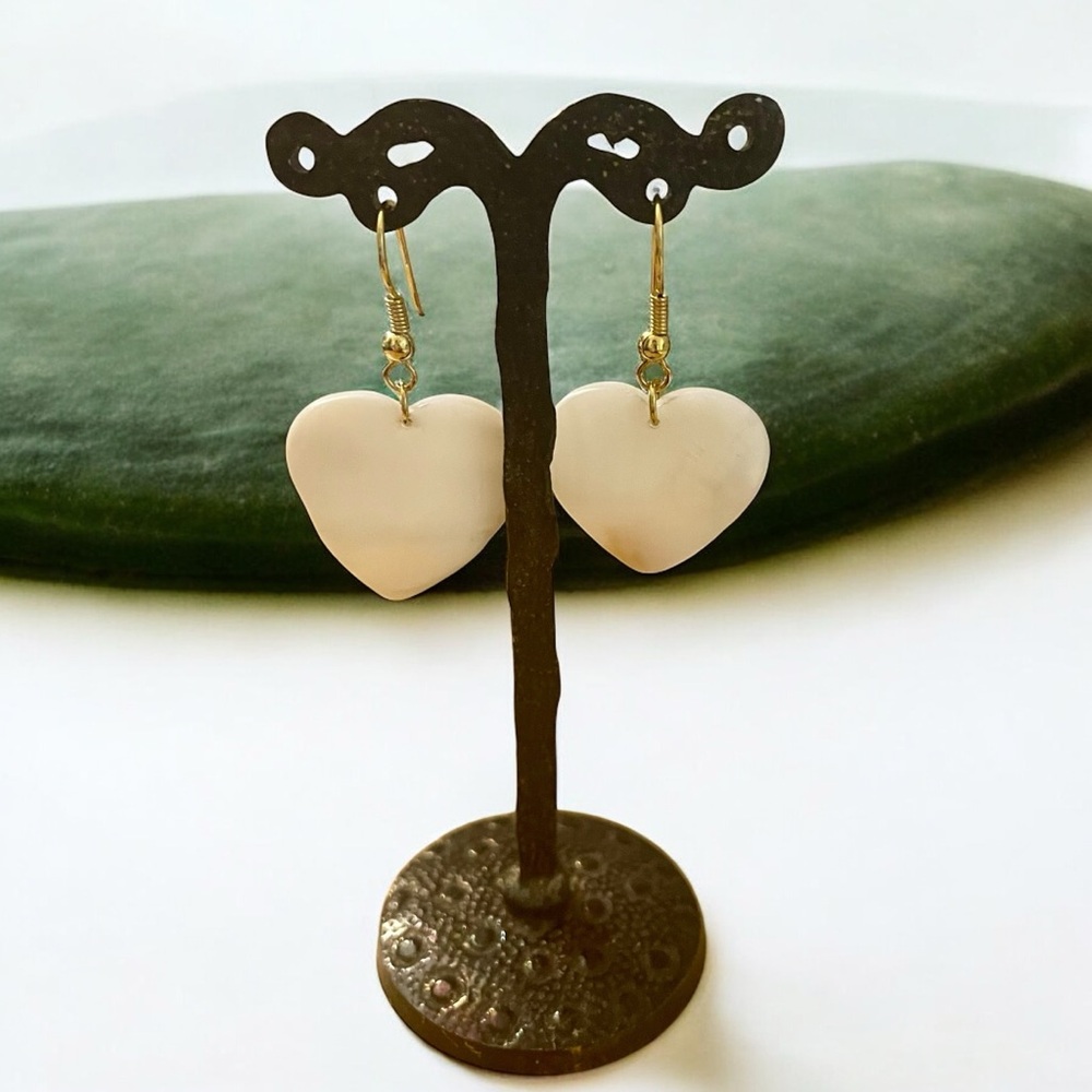 Mother of Pearl Heart Earrings Gold Tone